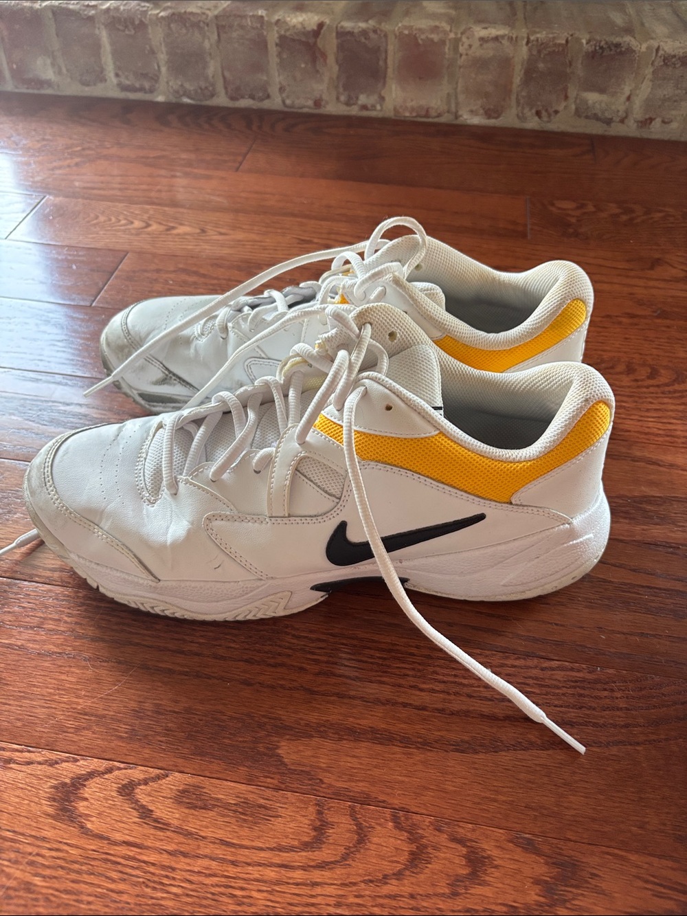 Nike court Lite 2 Men’s hard court tennis shoes